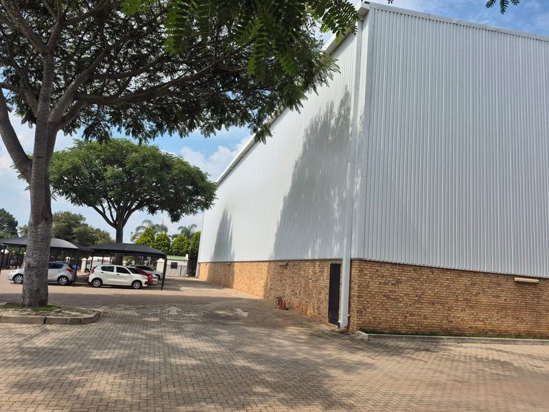 Warehouse for sale in Midrand - Photo 2