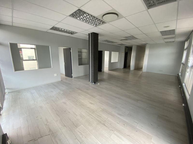 200m2 Office Suite to Let in Broadacres - Photo 9
