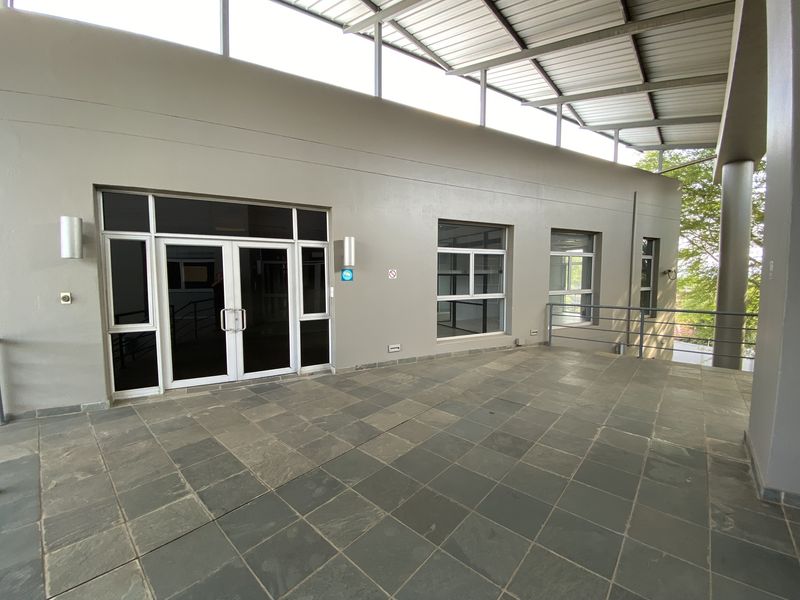 200m2 Office Suite to Let in Broadacres - Photo 4