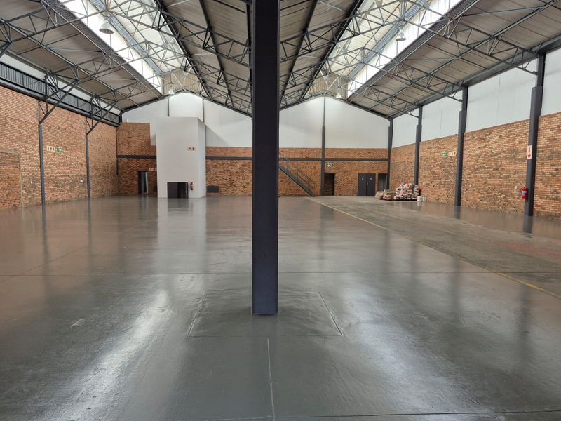 Warehouse to rent in business park, Midrand - Photo 3