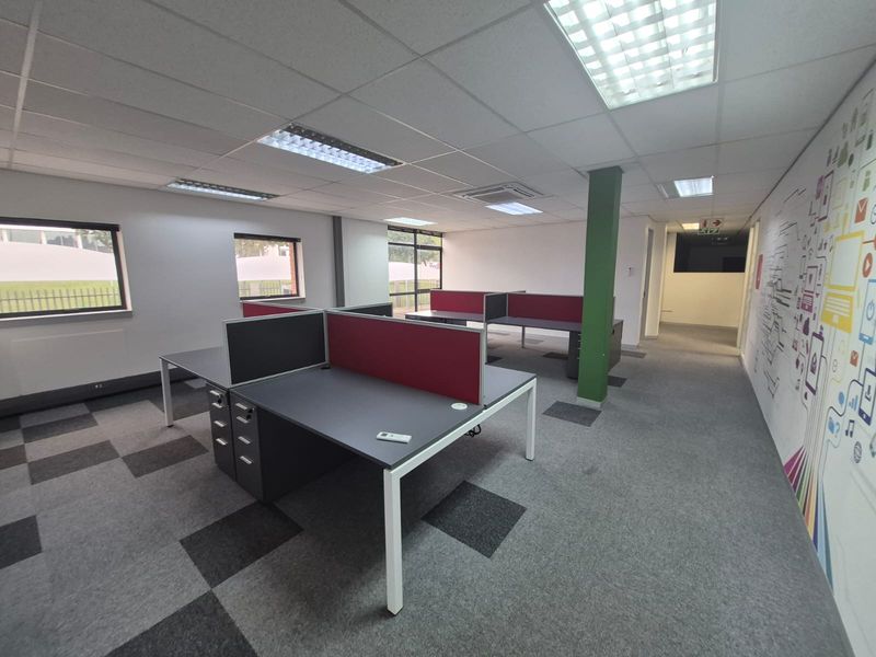 Office suite to rent in business park, off New Rd, Midrand - Photo 8