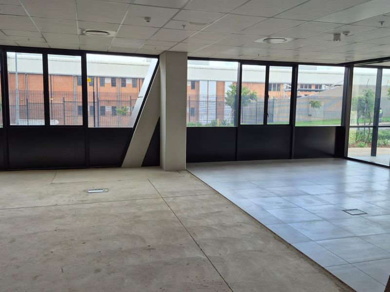 Distribution warehouse to rent in Linbro Park, Sandton - Photo 8