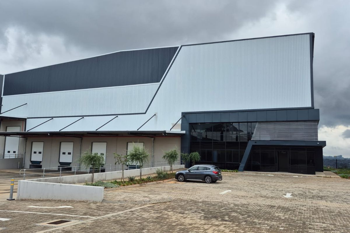 Distribution warehouse to rent in Linbro Park, Sandton - Photo 3