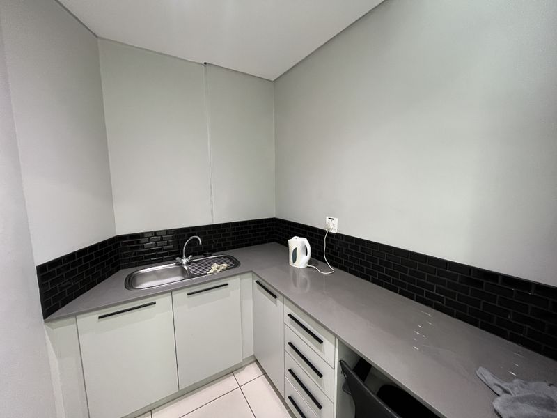 Ground Floor Open Plan Office Unit - Photo 9