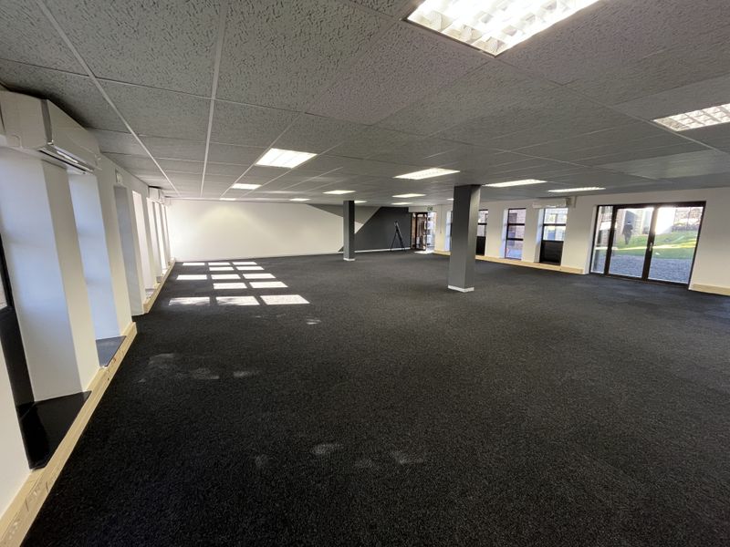 Ground Floor Open Plan Office Unit - Photo 7