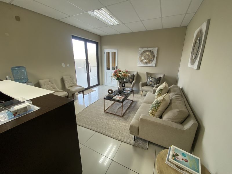 176m2 Ground Floor Office Suite for Sale in Fourways - Photo 6
