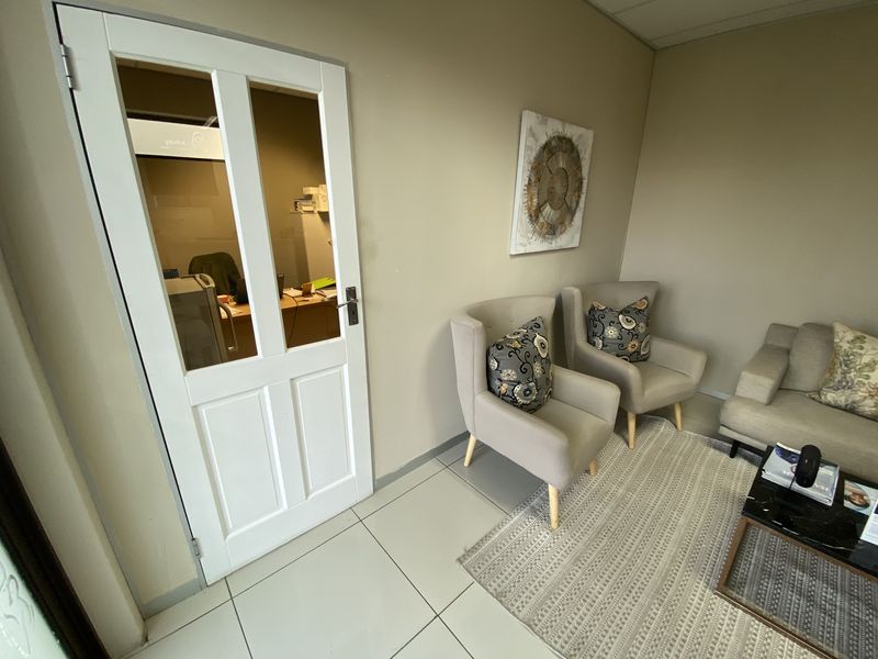 176m2 Ground Floor Office Suite for Sale in Fourways - Photo 5