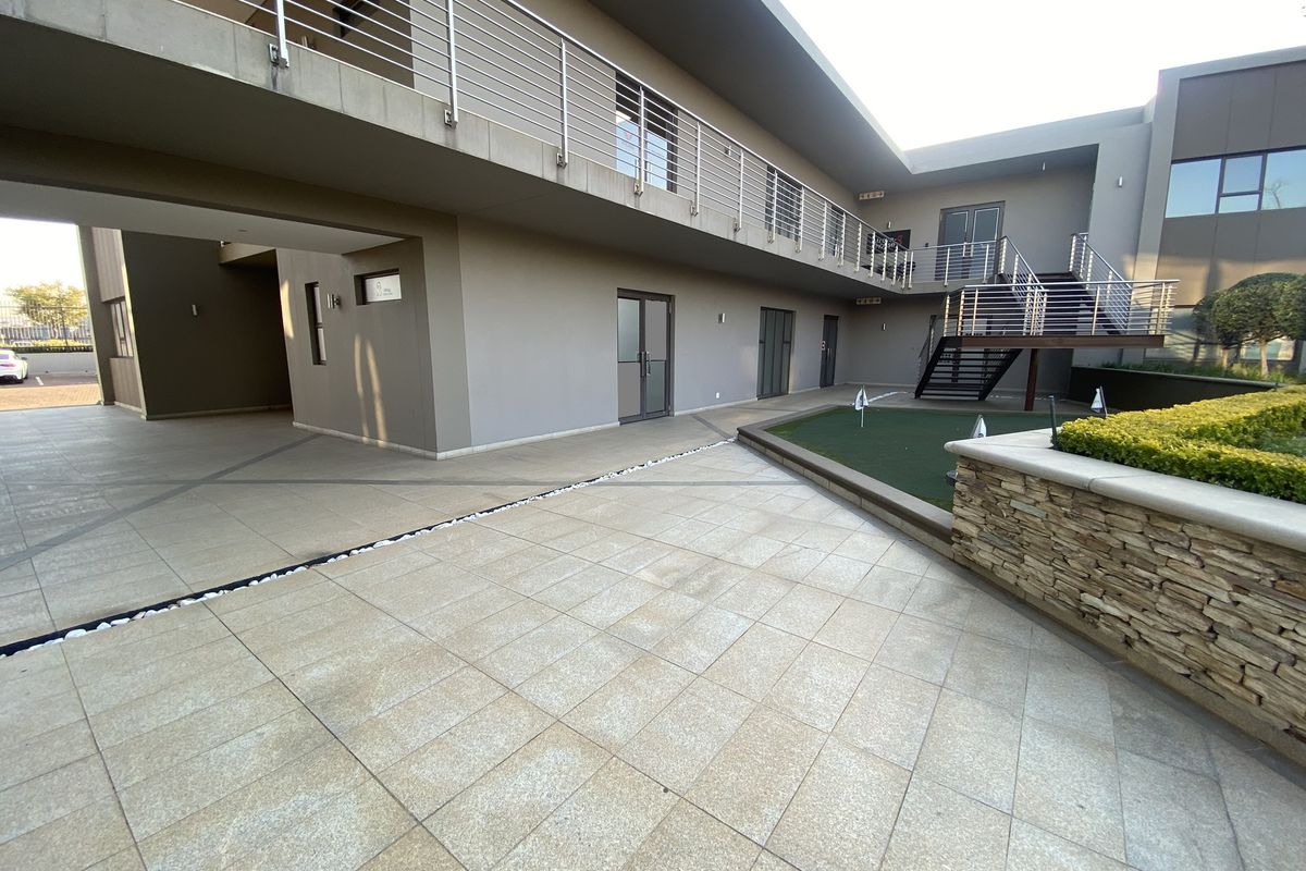 176m2 Ground Floor Office Suite for Sale in Fourways - Photo 3