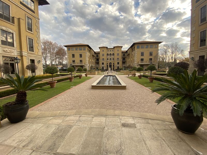 First Floor Suite to Let at the Palazzo Towers in Fourways - Photo 3