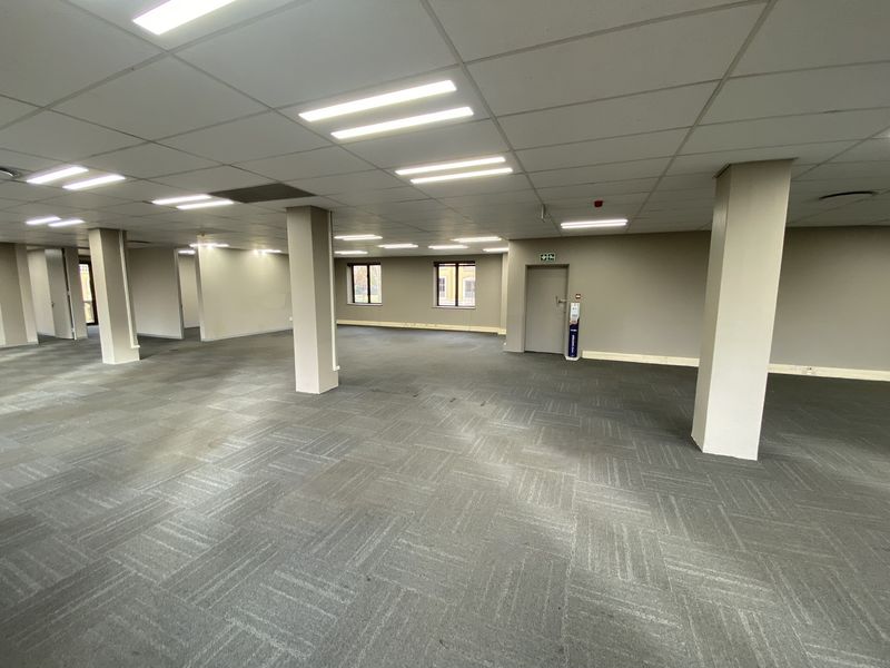 First Floor Suite to Let at the Palazzo Towers in Fourways - Photo 10