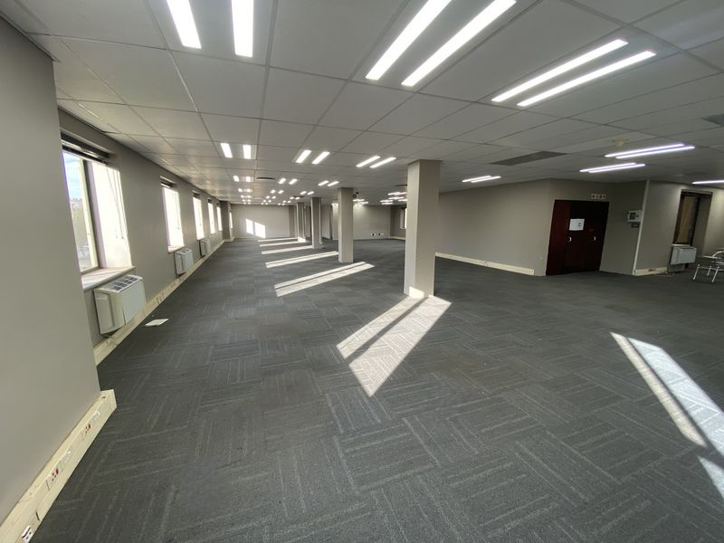 First Floor Suite to Let at the Palazzo Towers in Fourways - Photo 9