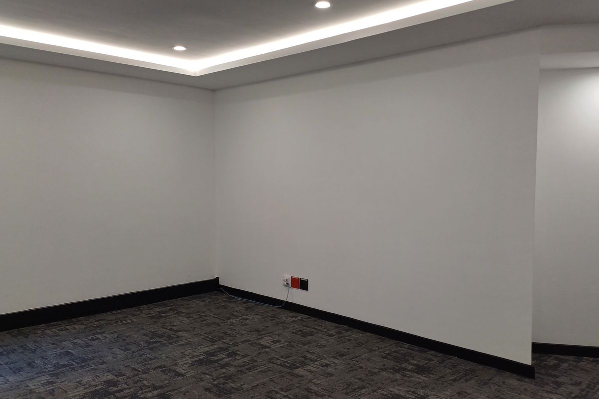 Well Fitted Modern Office in Stunning Office Park and Excellent Security - Photo 5