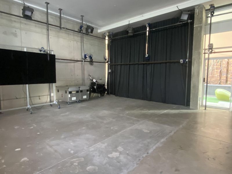 Synergistic creative office space to rent in secure complex - Photo 9