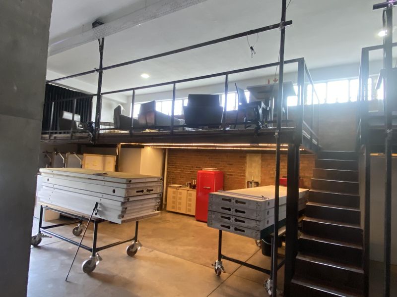 Synergistic creative office space to rent in secure complex - Photo 8