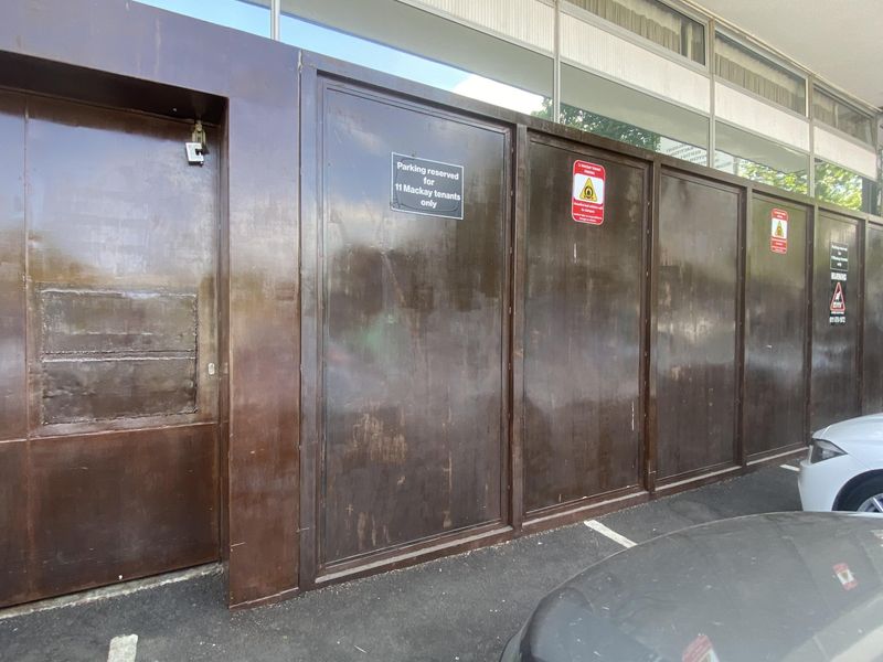 Synergistic creative office space to rent in secure complex - Photo 2