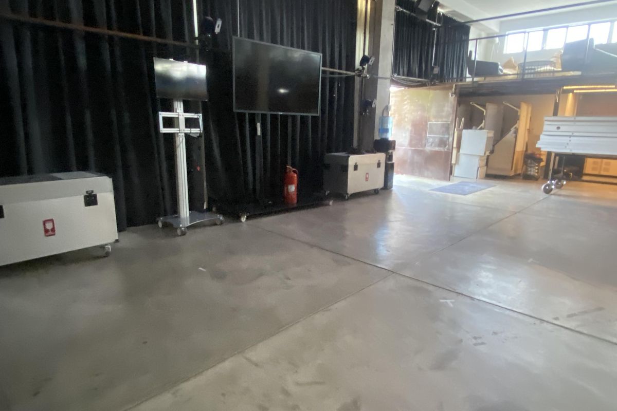 Synergistic creative office space to rent in secure complex - Photo 4