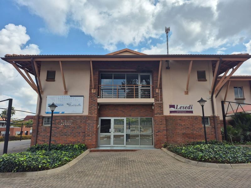 Office Building For Sale with branding opportunity in popular business Park, Midrand - Photo 9