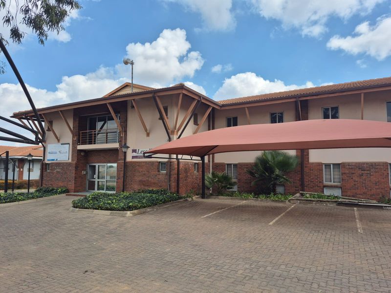 Office Building For Sale with branding opportunity in popular business Park, Midrand - Photo 8