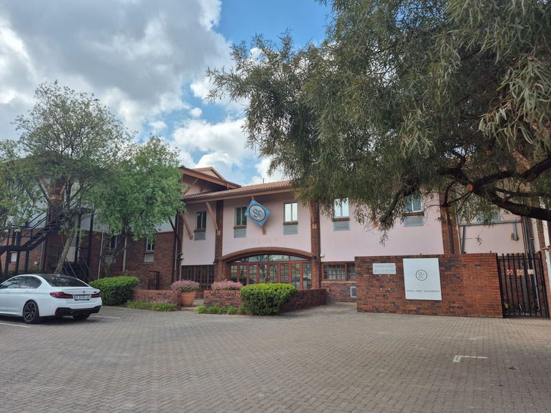 Office Building For Sale with branding opportunity in popular business Park, Midrand - Photo 5