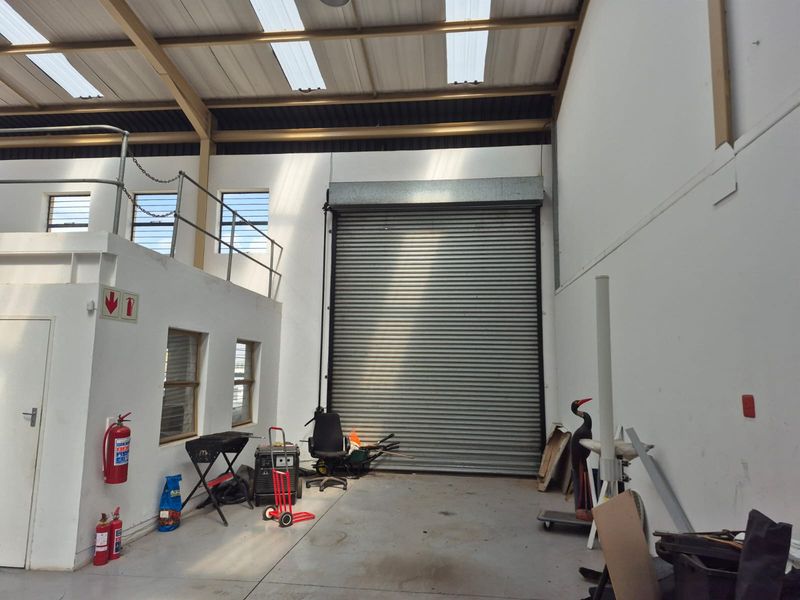 Mini unit to rent in Halfway House, Midrand - Photo 2