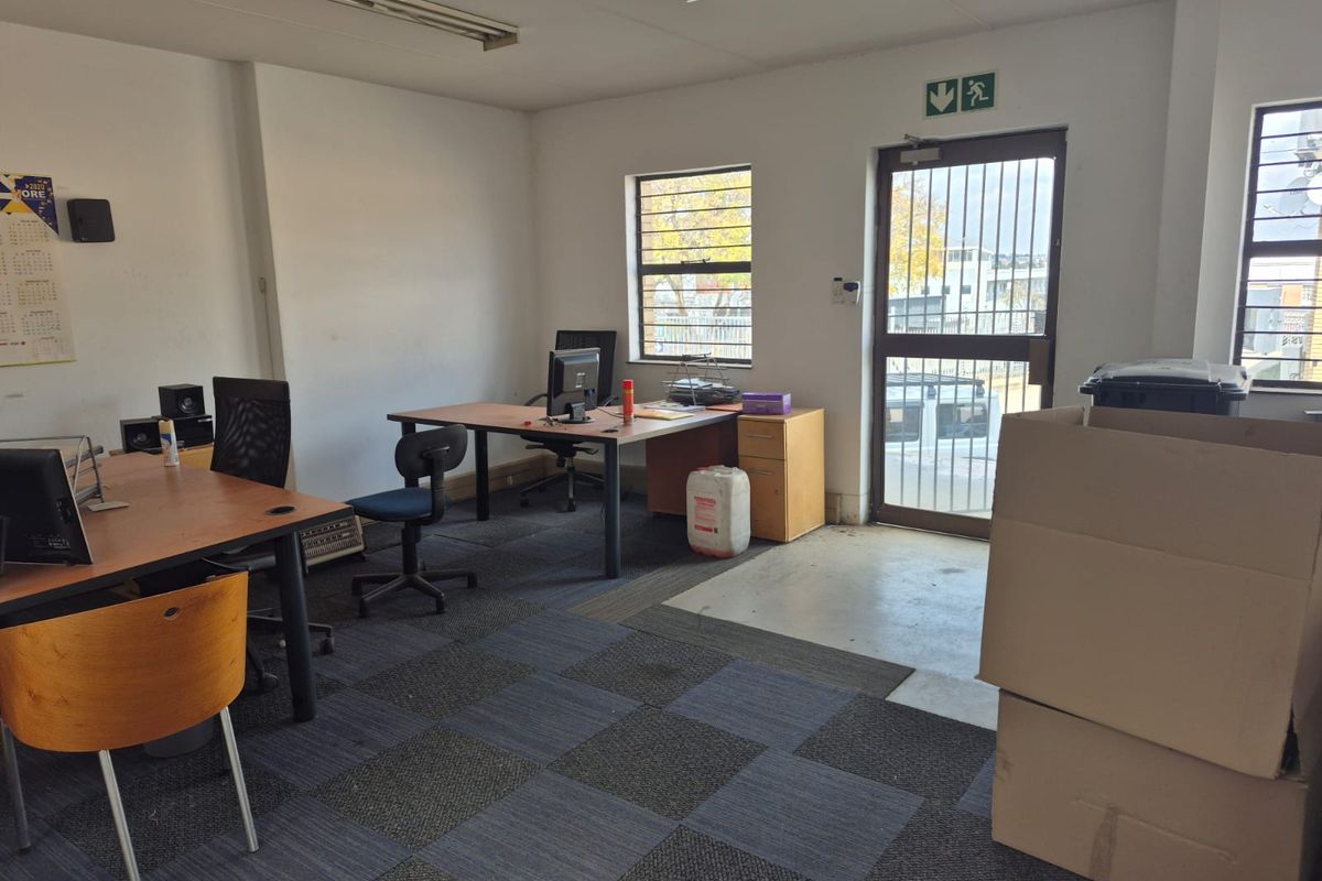 Mini unit to rent in Halfway House, Midrand - Photo 5