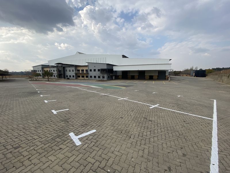 22 510m2 Warehouse For Sale in Mostyn Park - Photo 2