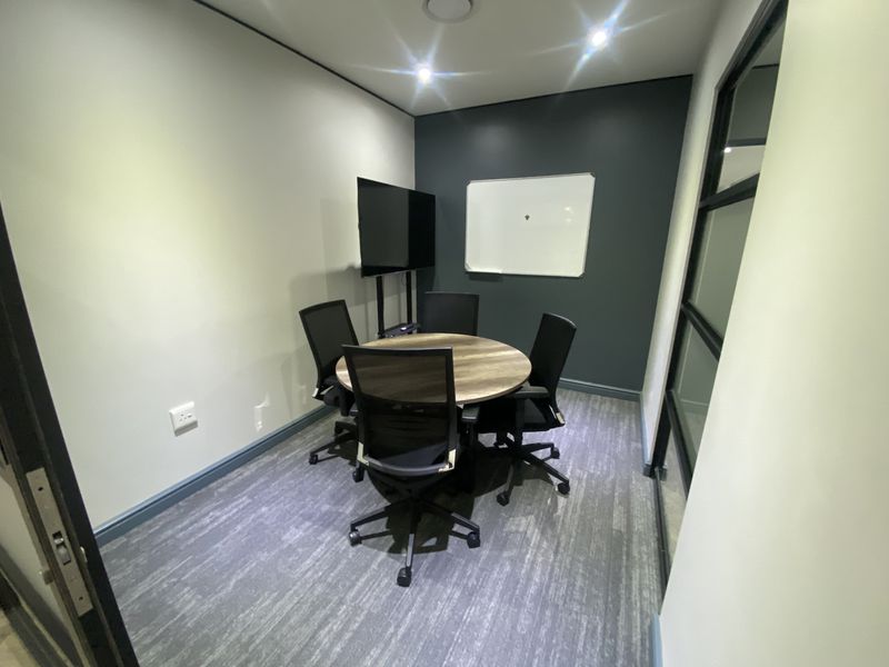 A-Grade Ground Floor Suite to Let in Fourways - Photo 10