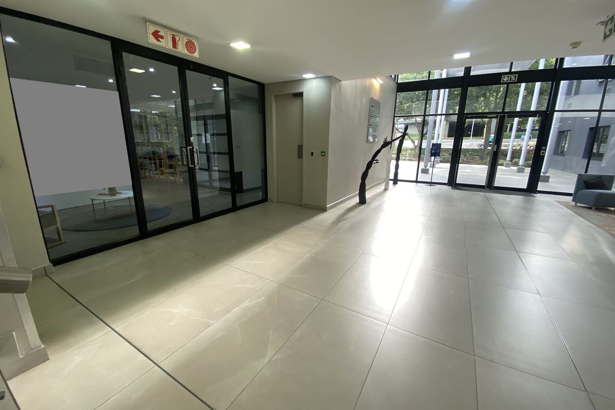 A-Grade Ground Floor Suite to Let in Fourways - Photo 4