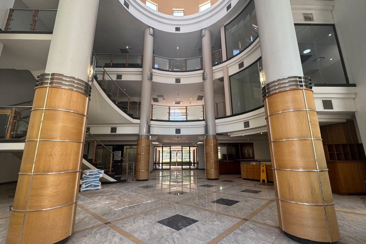 Entire Office Building To Let – Illovo, Johannesburg - Photo 2