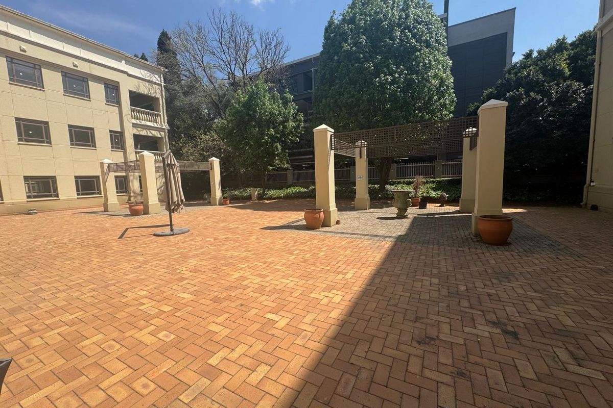 Entire Office Building To Let – Illovo, Johannesburg - Photo 4