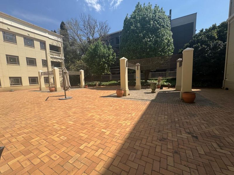 Entire Office Building To Let – Illovo, Johannesburg - Photo 4