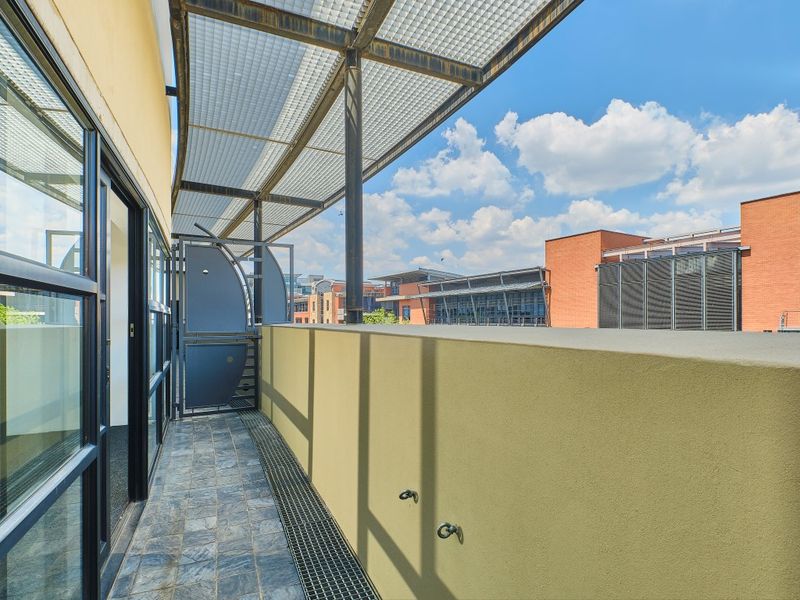 Melrose Arch is a premier mixed-use precinct - Photo 7