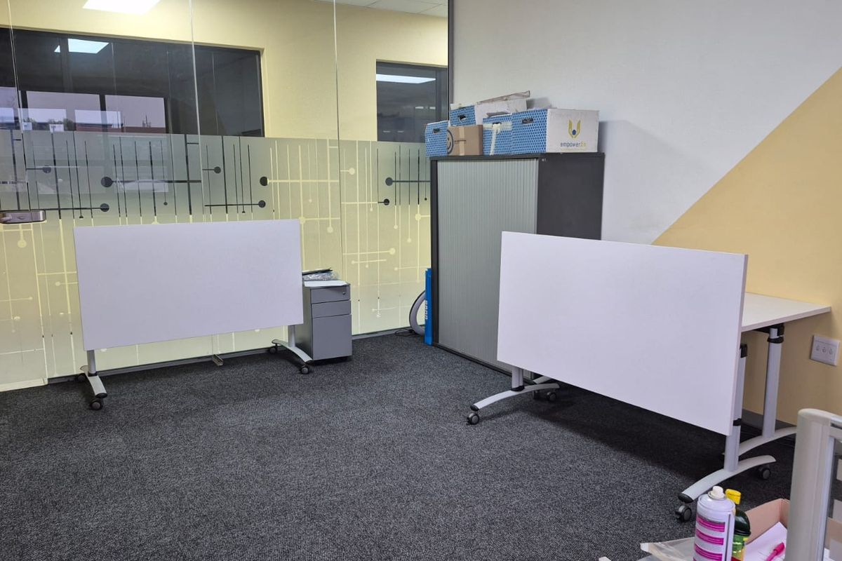 Offices to rent in  secure business park, New Rd, Midrand - Photo 5