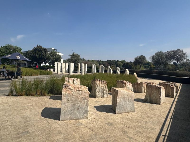 Sandton Gate boasts unrivaled access to business - Photo 4