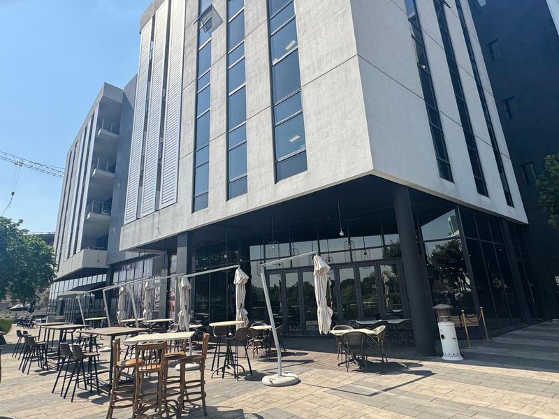 Sandton Gate boasts unrivaled access to business - Photo 8