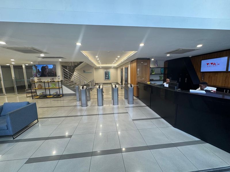 Prime Offices to Let – Hill on Empire, Parktown - Photo 3