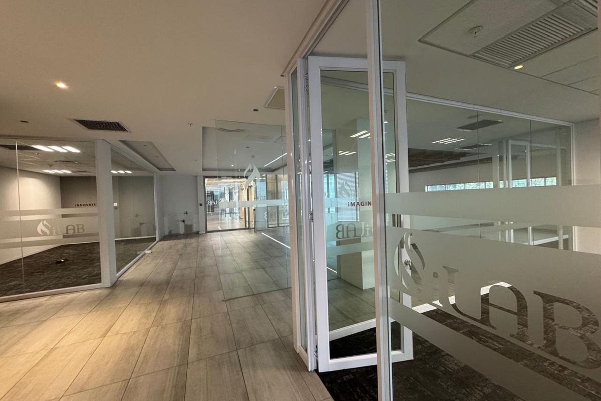 893 sqm Premium Office - Photo 4