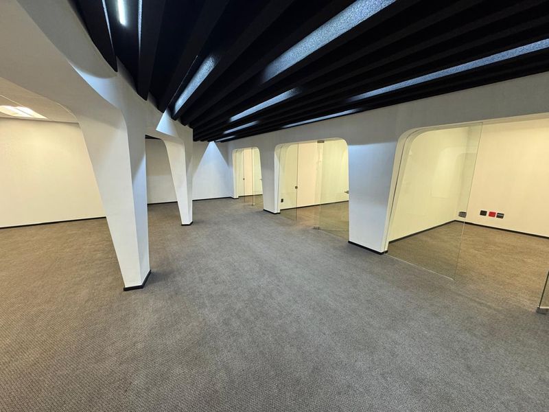 Standalone Office Building | 2 165 sqm | Sandhurst - Photo 7
