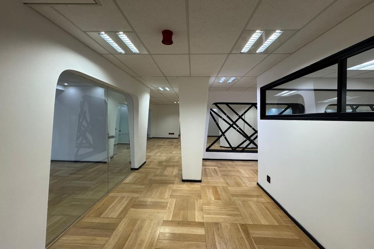 Standalone Office Building | 2 165 sqm | Sandhurst - Photo 2