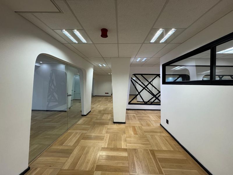 Standalone Office Building | 2 165 sqm | Sandhurst - Photo 2