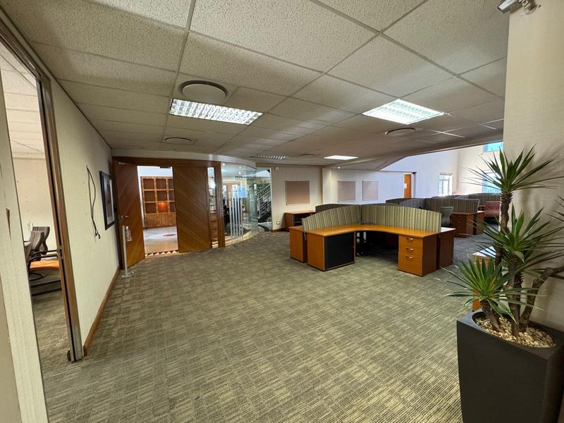 Prime Office Space to Let | Ferguson Place, Illovo - Photo 10