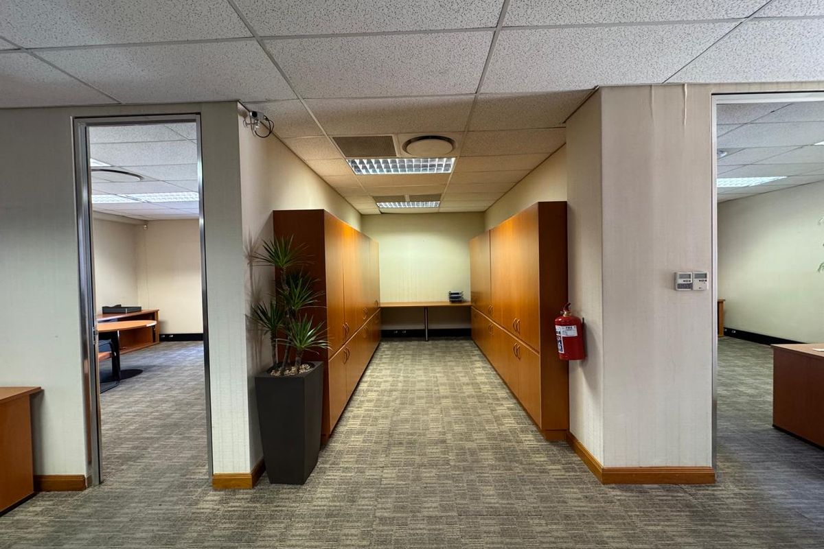 Prime Office Space to Let | Ferguson Place, Illovo - Photo 5