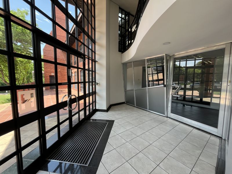 Ground Floor unit available in popular office park - Photo 3