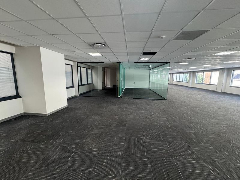 Prime Grade Office Space to Let | Corner of Maude & West Street, Sandton - Photo 9