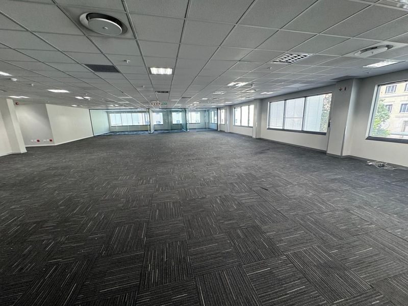 Prime Grade Office Space to Let | Corner of Maude & West Street, Sandton - Photo 7