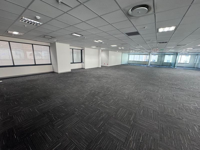 Prime Grade Office Space to Let | Corner of Maude & West Street, Sandton - Photo 6