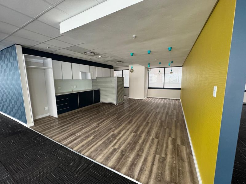 Prime Grade Office Space to Let | Corner of Maude & West Street, Sandton - Photo 3