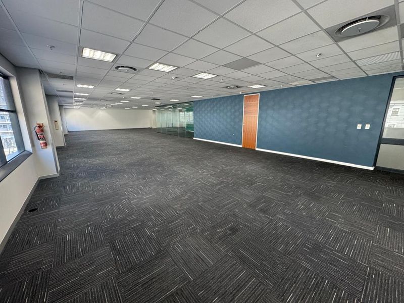 Prime Grade Office Space to Let | Corner of Maude & West Street, Sandton - Photo 4
