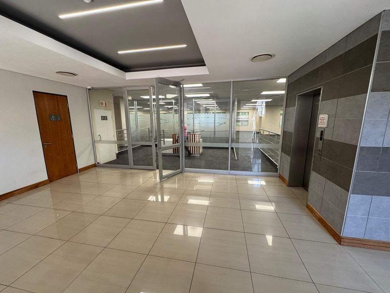 Prime A-Grade Offices to Let | Illovo Boulevard - Photo 4