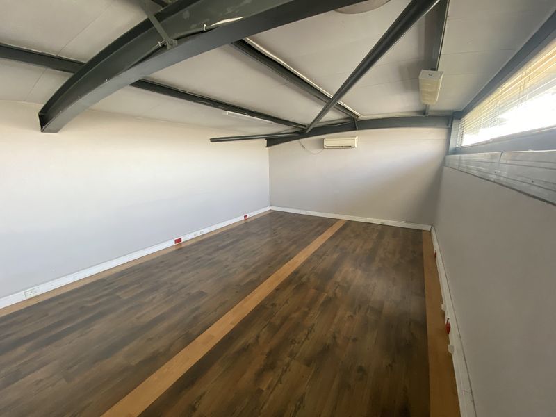 Modern Office and Warehouse Unit in Secure Northlands Business Park - Photo 8